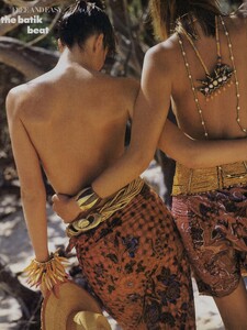 Free_Maser_US_Vogue_May_1986_07.thumb.jpg.ac9d6fa17fea20408823887b3db3ef7e.jpg