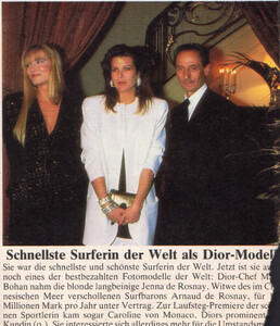 FreizeitRevueDe86Dior-Modell.thumb.jpg.5e780d7bc94180234057ba3727c36dd2.jpg