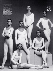 Gift_Penn_US_Vogue_April_1991_01.thumb.jpg.f450255009e19d854bcc68b62caf31b3.jpg