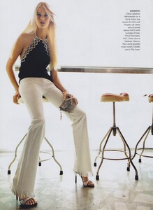 Glitz_Meier_US_Vogue_April_2000_03.thumb.jpg.c7f2ded02c1c9883944fd56d105fe3da.jpg