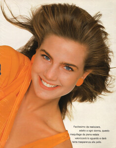 GraziaIT190585no2308TGlamour02.thumb.jpg.a7a6a3dd1197e9950264433a0e08f9bd.jpg
