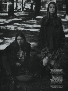 Grunge_Meisel_US_Vogue_December_1992_09.thumb.jpg.8a8cadeb27f3b745fd7723b0de07423c.jpg