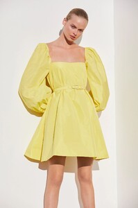 H0244816-TAFFETA-TRAPEZE-DRESS-LEMON-SCANLANTHEODORE-1_result.jpg