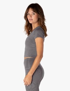 HR7675_gray-heather_3_1800x1800.jpg