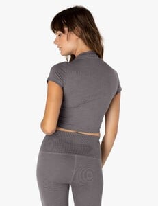 HR7675_gray-heather_4_1800x1800.jpg