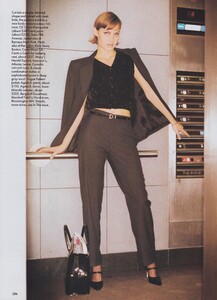 Hanson_US_Vogue_August_1994_03.thumb.jpg.d1004cf45658ee9a77e27eba2cfdd9c6.jpg