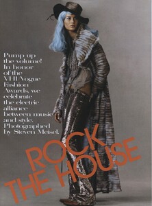 House_Meisel_US_Vogue_December_1999_01.thumb.jpg.c2d8e528acdf8401589daf5337fccbe9.jpg