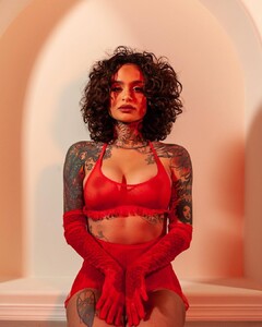 Kehlani_Instagram20210213_6.thumb.jpg.adddf5367e60a769b6c27fe7c255f2a1.jpg