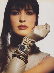 Leather_Penn_US_Vogue_June_1986_03.thumb.jpg.af5d3545f830bdc0c7117a95050d62d7.jpg