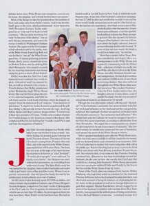 Leibovitz_US_Vogue_April_2000_07.thumb.jpg.c3f2d5d79bb1513ed6b3c3e0280412b5.jpg