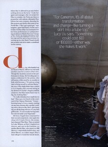 Leibovitz_US_Vogue_May_2003_05.thumb.jpg.807719c42638e3e3a6065786484c0c6d.jpg