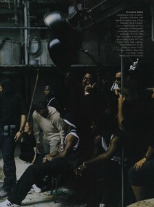 Leibovitz_US_Vogue_October_1999_21.thumb.jpg.fcae1ab7df37e1753c268662b5600dcc.jpg