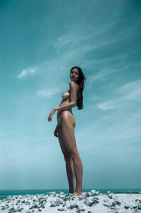 Lina-Lorenza-by-Adrian-Shields-12.thumb.jpg.743b7d2fc20d07b8f88e6da342b16616.jpg