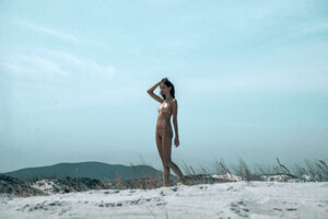Lina-Lorenza-by-Adrian-Shields-18.thumb.jpg.990598d36bd59b2b73dfc708865bf595.jpg