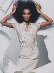 McDean_US_Vogue_February_2003_05.thumb.jpg.6b2f7ca522af212a920811f9208e7db5.jpg