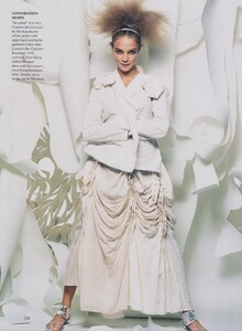 McDean_US_Vogue_February_2003_07.thumb.jpg.be324d61332688846ed36fcc9607f3dd.jpg