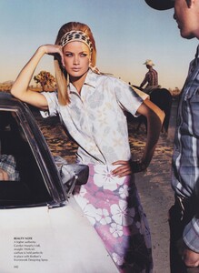 Meisel_US_Vogue_April_2000_05.thumb.jpg.ff7b81a2093a2c50e067f4abcbf66372.jpg