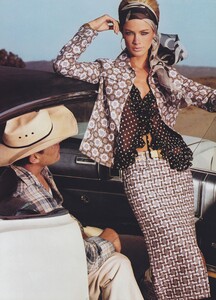 Meisel_US_Vogue_April_2000_07.thumb.jpg.2a296b01d9b2a7d47328d7c9ecbf1323.jpg