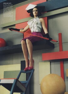 Meisel_US_Vogue_August_2007_11.thumb.jpg.cea3ab35c246bbf532225f2de7ba4e8f.jpg