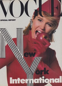New_York__US_Vogue_October_1986_00.thumb.jpg.992b468a1f3a1c8bf30e4f2386499875.jpg