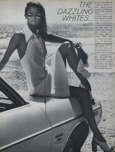 Newton_US_Vogue_January_1973_18.thumb.jpg.54999a58882465a55573ff26e4da2075.jpg