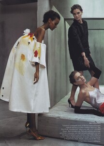 Penn_Klein_US_Vogue_July_2003_05.thumb.jpg.a58d66ee0a26e5fcef2ef6472bc6b91e.jpg