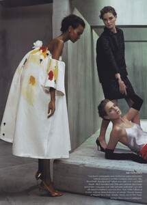 Penn_Klein_US_Vogue_July_2003_05.thumb.jpg.c0b603d105711e1e7ccf92804deba17f.jpg