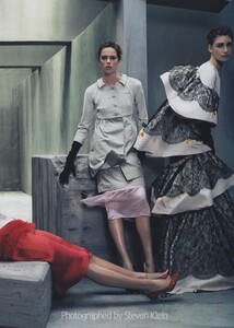 Penn_Klein_US_Vogue_July_2003_06.thumb.jpg.0f88d4f902f6d8c75611c50f7ca8a1ef.jpg
