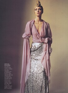 Penn_US_Vogue_April_2000_09.thumb.jpg.b9194144db1ee6819720b8f3cb2d3108.jpg