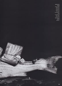 Penn_US_Vogue_December_1997_06.thumb.jpg.227c55f391b146dba25b6badbed18266.jpg