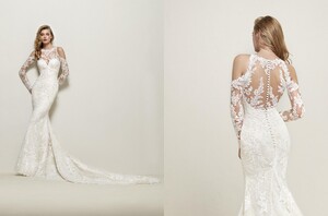 Pronovias_2018_1.thumb.jpg.0d986383807fef2221bb99b28cdc0de8.jpg