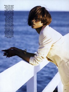 Pure_Snyder_US_Vogue_February_1991_04.thumb.jpg.233b9fee48f2d0598e0faa4041d52c2a.jpg