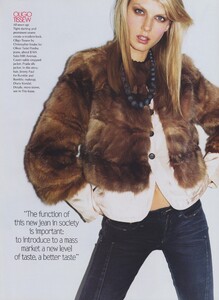Richardson_US_Vogue_November_2003_10.thumb.jpg.84887d11ae793907e6ce937812dcb292.jpg