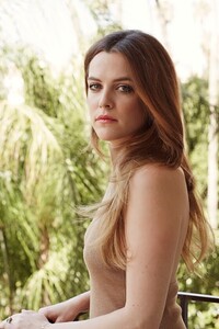 Riley_Keough-The_Hollywood_Reporter-2016-002.jpg