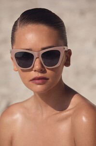 S2092817-ST-BIG-CAT-SUNGLASSES-NUDE-SCANLANTHEODORE-1_result.jpg