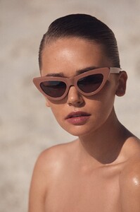 S2092819-ST-FELINE-CAT-SUNGLASSES-BURNT-SCANLANTHEODORE-1A.jpg