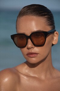 S2092821-ST-DIAMOND-SUNGLASSES-BLK.PEACH-SCANLANTHEODORE-1.jpg