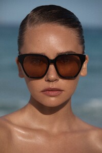 S2092821-ST-DIAMOND-SUNGLASSES-BLK.PEACH-SCANLANTHEODORE-1A.jpg