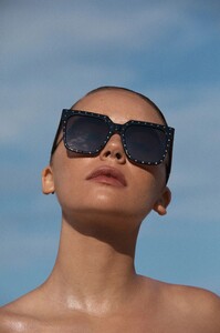 S2092822-ST-STUDDED-SQUARE-SUNGLASSES-BLACK-SCANLANTHEODORE-1_result.jpg