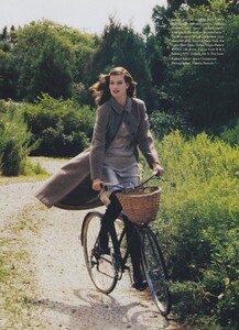 Soft_Hanson_US_Vogue_November_1994_02.thumb.jpg.eb6c965347209d94534cd48d5dc11258.jpg