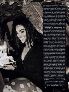 Supergirls_Elgort_US_Vogue_July_1991_10.thumb.jpg.b4444cc28c78c34f8a8f47896b80b8c2.jpg