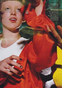 Techno_Meisel_US_Vogue_December_1997_05.thumb.jpg.df6fb0c434d0acad7c9b55f837169c8b.jpg