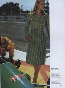 Testino_US_Vogue_December_1999_08.thumb.jpg.3b24cfcb0131009875e2db9a4e4ba01d.jpg