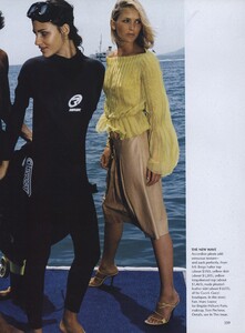 Testino_US_Vogue_December_1999_18.thumb.jpg.870ee09c5312f431a071483d89df9a62.jpg