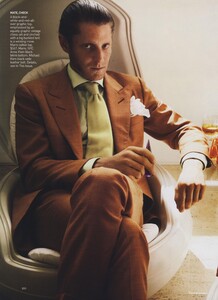 Testino_US_Vogue_June_2007_05.thumb.jpg.b2f10469249a6af7e3dd808ccc27177f.jpg