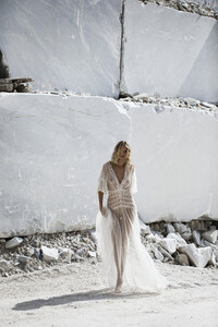 The-Lane-Lunar-Mare-Bridal-Editorial11.jpg