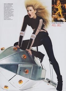 VH1_US_Vogue_November_2003_12.thumb.jpg.ece51d2ec2d11bee179450f52dafba73.jpg