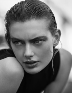Vestalmag-HANNA10.thumb.jpg.aaa4dcf6d27c46ea6ce0780e91e2e0fc.jpg