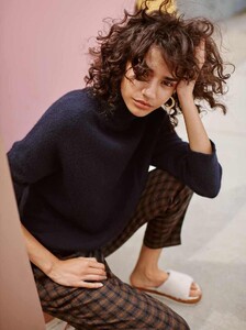 Vince-Stepped-Hem-Wool-Turtleneck.jpg