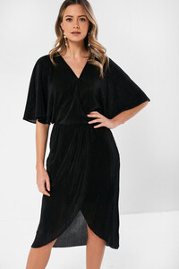 _plisse_dress_in_black-3.jpg